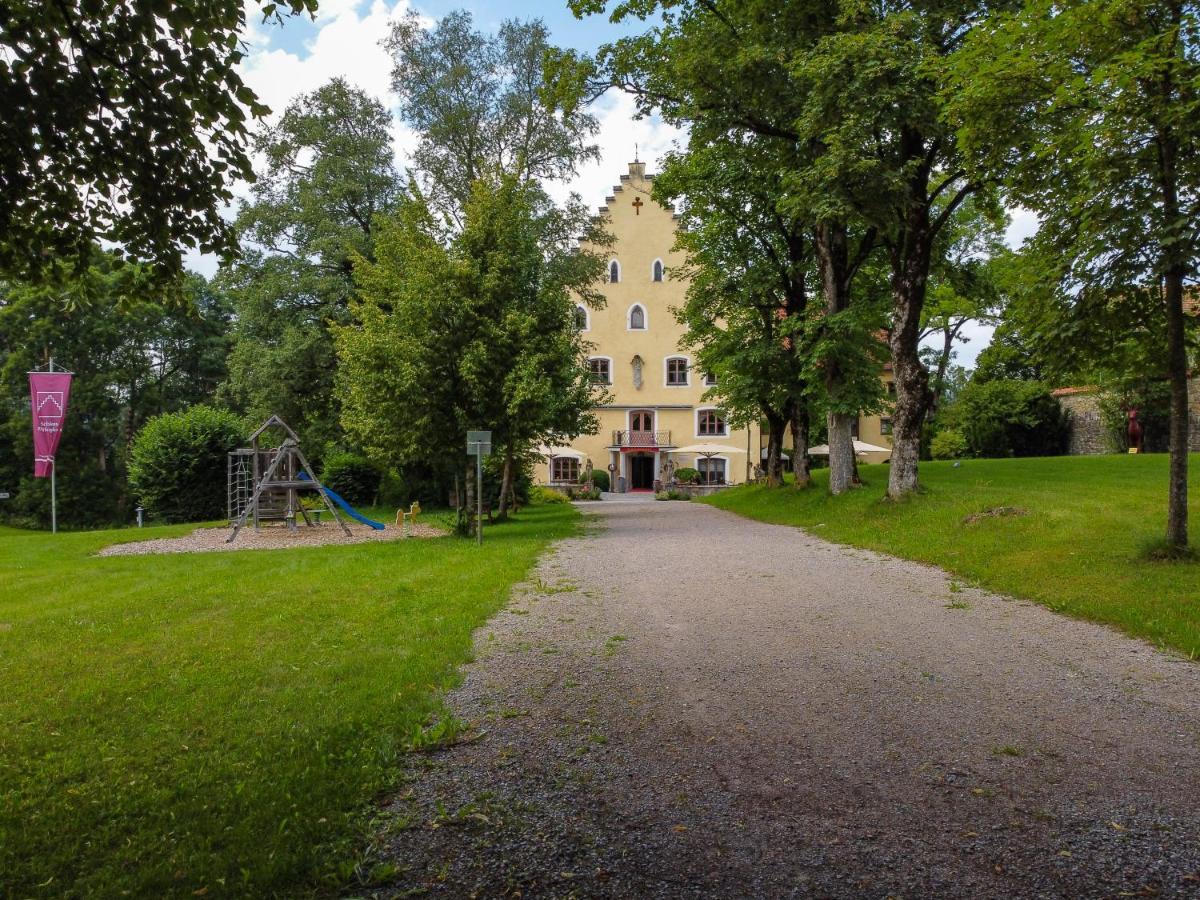 Schloss Zu Хопферау Екстериор снимка